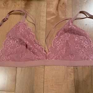 Bralette lace never worn NWOT ⭐️💕